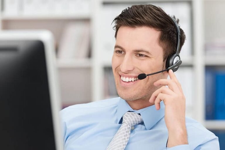 Cómo optimizar el rendimiento de los agentes con un software de Call Center TELEOPERADOR Fotolia 63613575 L Copia 768x513